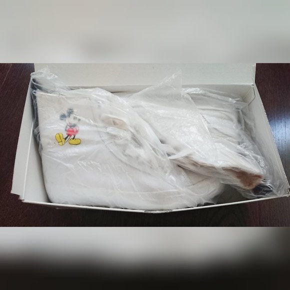 Disney Mickey Mouse x Zara - High Top Sneakers - Picture 2 of 13